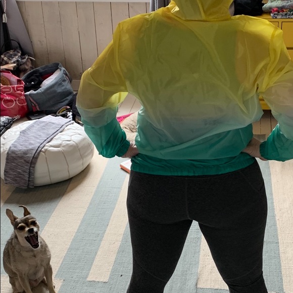 Ombré rain jacket NWT size M/L - Picture 2 of 4